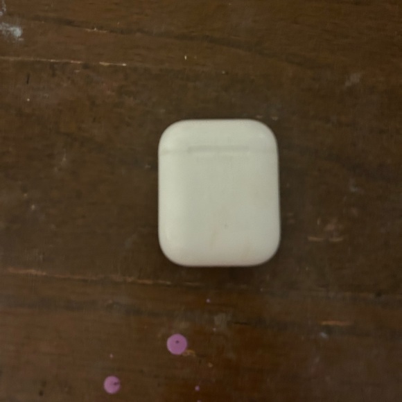 Air pods first generation got new ones thought I’d sell the old ones